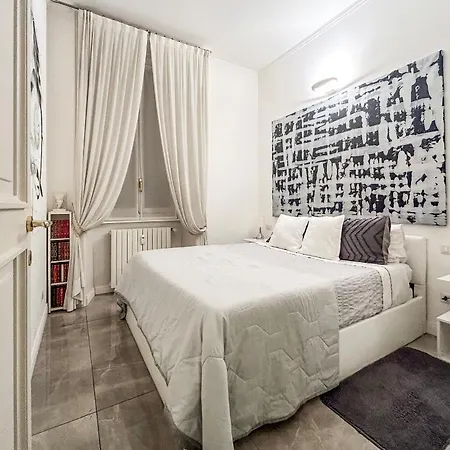 Lejlighed Casa Alberto Da Giussano, Elegante Bilocale In Centro Con Balcone Sul Parco